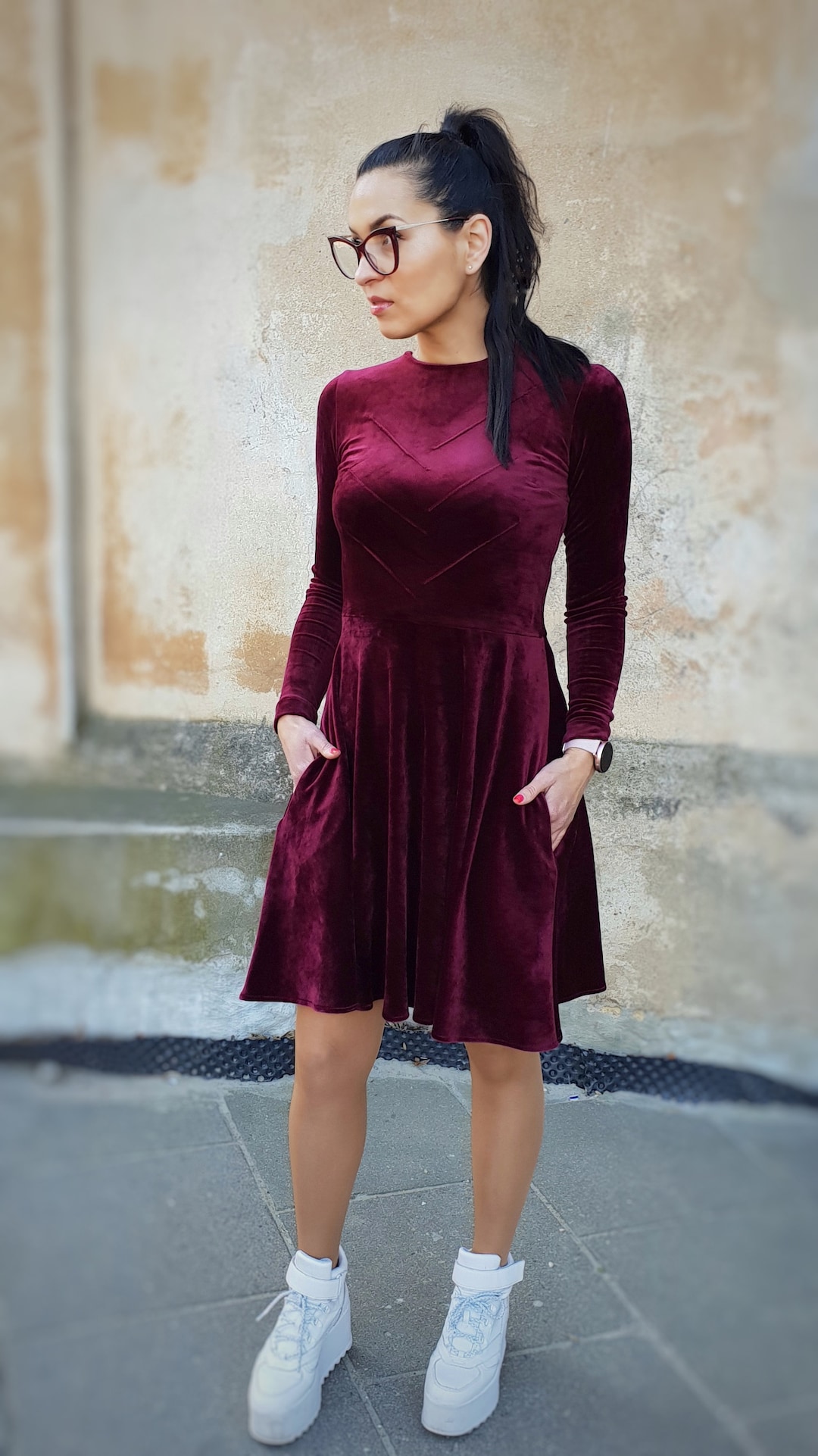chinese dress ladies Black Long Sleeve Sheer Floral Embroidered Velvet Gown