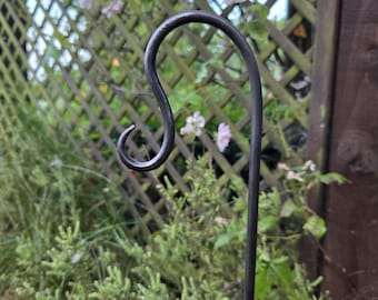 Forged Garden Lantern Hanger~ Rustic Garden Art Stake~ Rustic Plant Support Stake Decoration Hook Hanger
