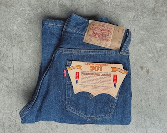 1993 deadstock Levi’s 501 student fit