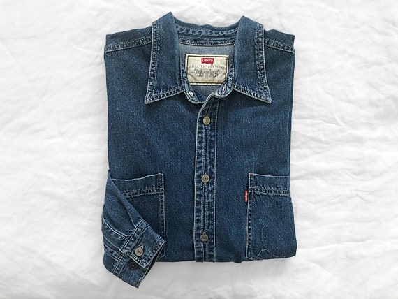 Vintage Levi's Chambray / Levi's Denim Button Down