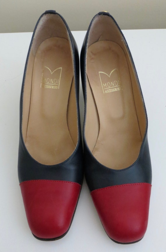 Mondi 2-tone leather pump-sz 6.5 - image 2