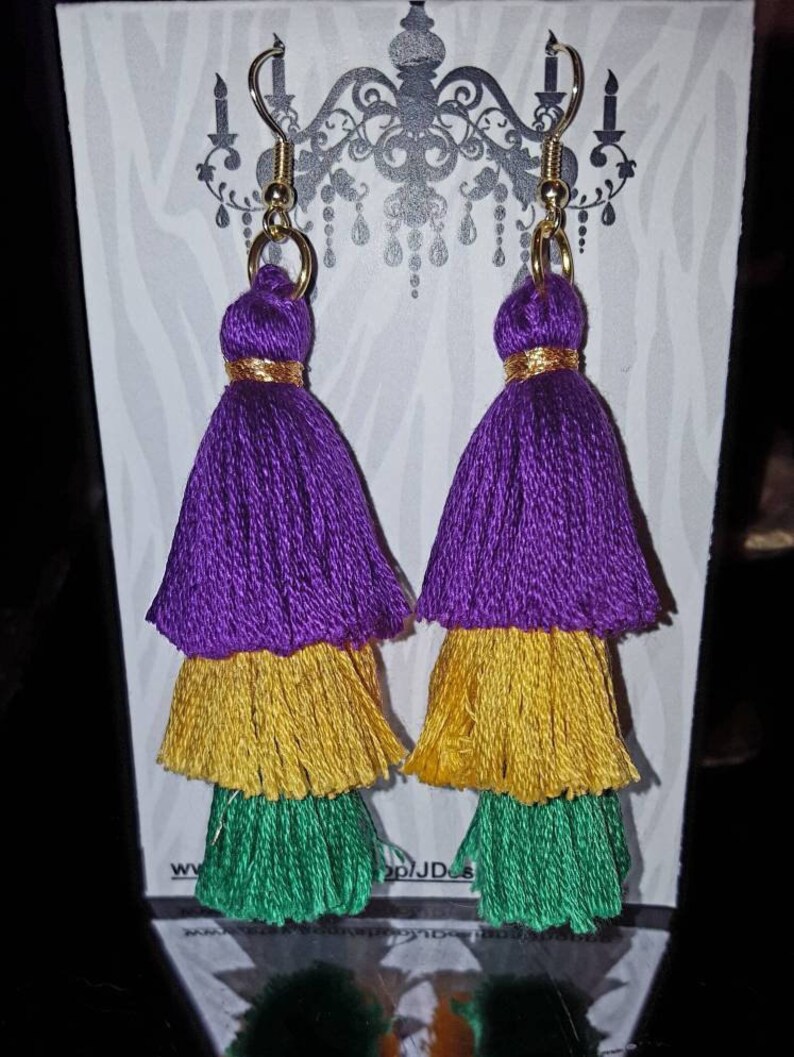 Mardi Gras Green Stone Tassel