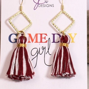 Texas A&M, Aggies maroon and white Mini Tassel Earrings, gold hammered dangle with maroon and white mix tassel, game day earrings
