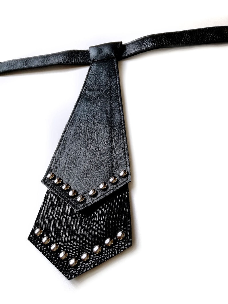 necktie for black long sleeves