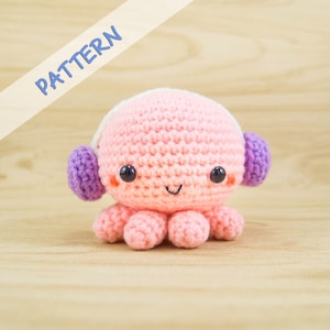 Octopus With Headphone Crochet Pattern  -- amigurumi DIY gift - stuffed animal plush tutorial