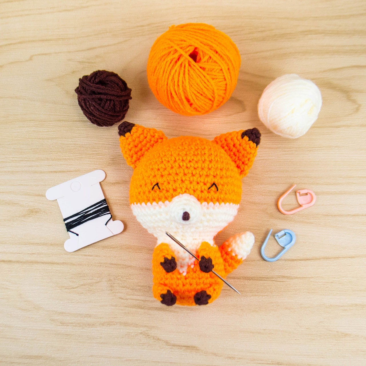 Kit crochet amigurumi Renard - APBP : Kit crochet amigurumi Renard  Original(e)