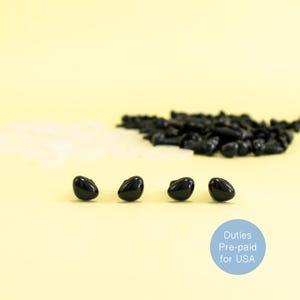 7mm x 5mm black triangle safety noses in black plastic - 10, 20 or 50 pieces -- for amigurumi, stuffed animals, teddy bears, plushies