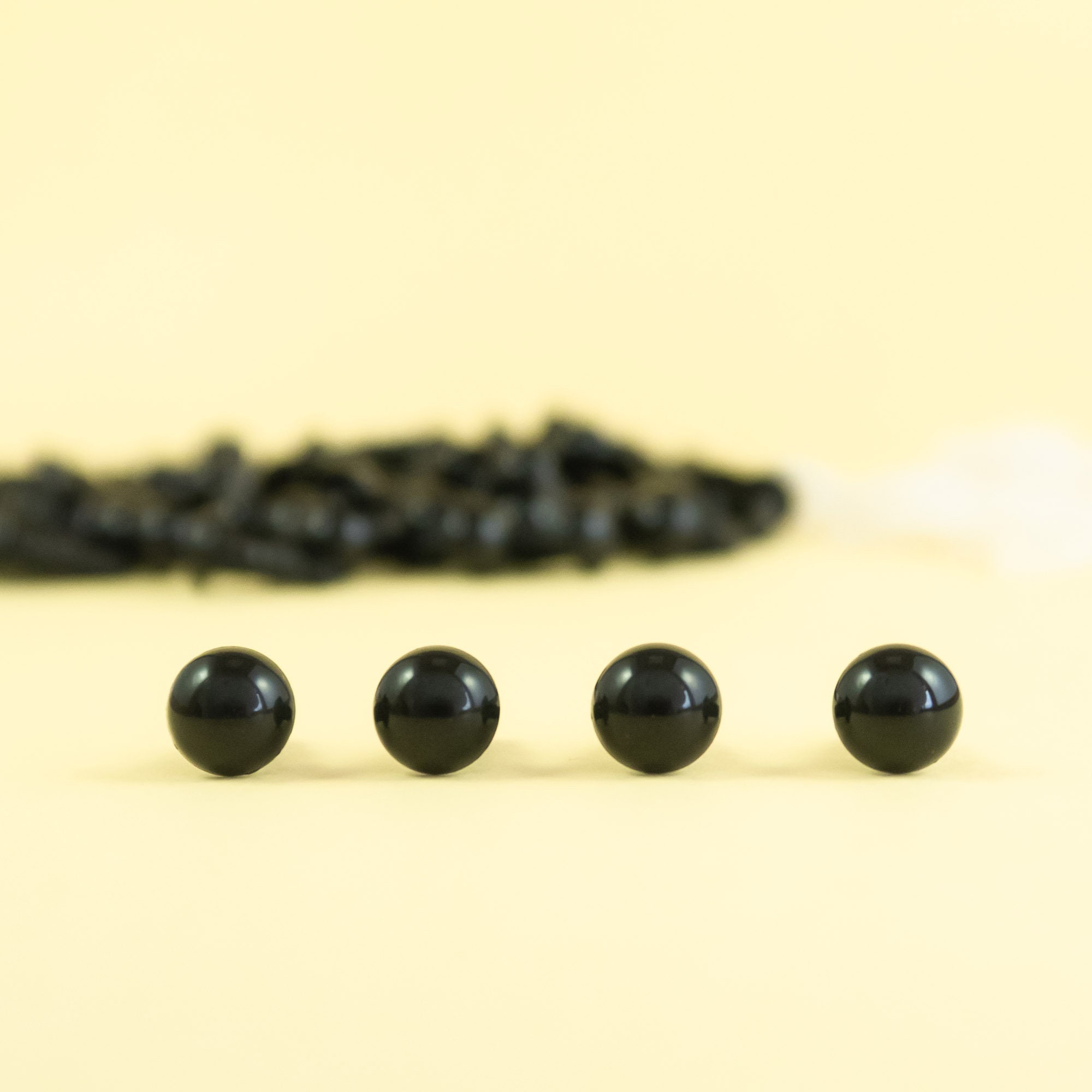 Black Safety Eyes Sample Pack - 4mm to 15mm, 5 pairs each size – Snacksies  Handicraft
