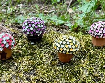 Miniature Flowers In Pot - Your Choice - Miniature Flowers - Miniature Dollhouse - Dollhouse Flowers - Miniature Dollhouse - Fairy Garden