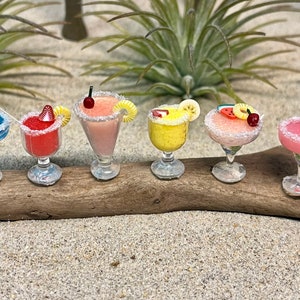 Miniature Tropical Drinks - Your Choice - Cake Toppers - Beach Miniatures - Dollhouse Drinks - Miniature Cocktails - Miniature Food