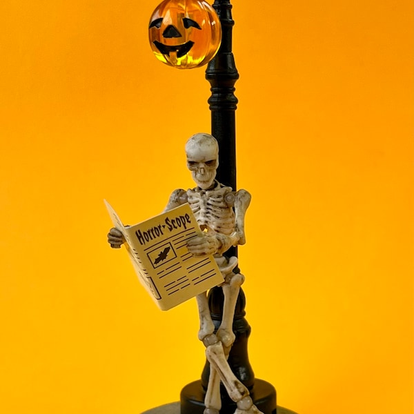 Miniature Skeleton With Pumpkin Lamppost - Halloween Decor - Halloween Miniatures - Terrarium - Cake Toppers - Miniature Skeleton - Pumpkin