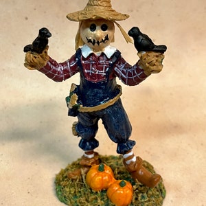 Miniature Scarecrow With Pumpkin And Scarecrows - Fairy Garden - Halloween Miniatures - Terrarium - Cake Toppers -Halloween Decor -Scarecrow