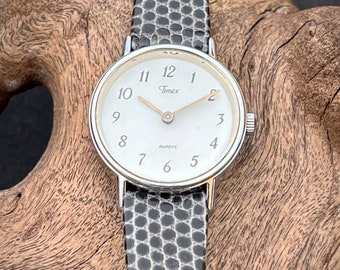 Timex 1980's Ladies White Dial Quartz Watch