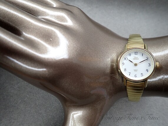Timex 1980 s Indiglo Ladies White Dial Quartz Watch Etsy