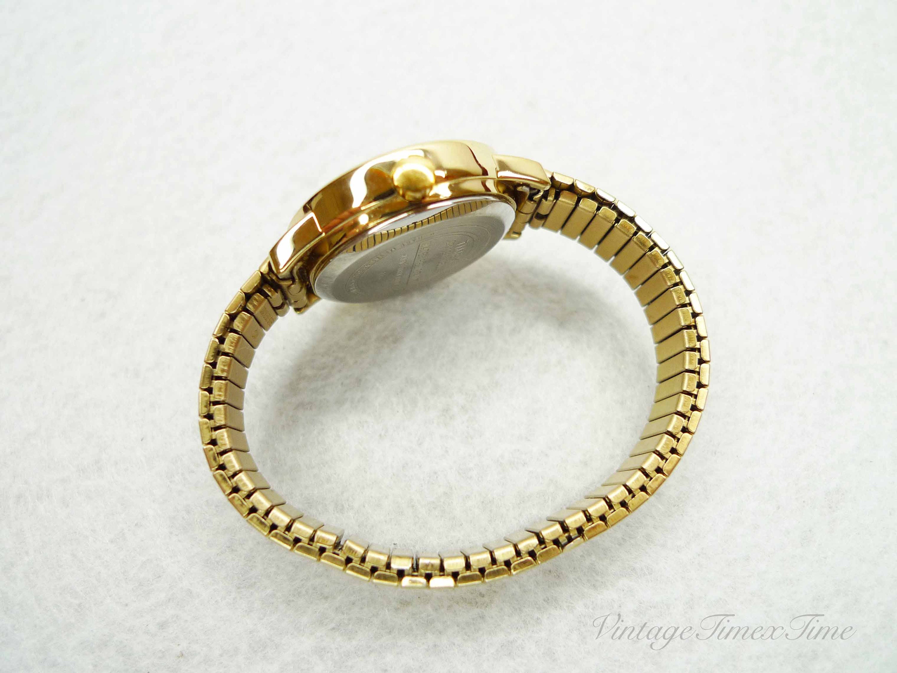 Vintage Ladies Timex Indiglo Gold-Tone White Dial Watch c1980s $_32.JPG?set_id=880000500F main image 4