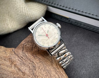 Timex 1971 Ladies Retro Silver Dial Manual Wind Watch