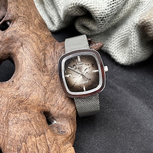 Timex Electric Dynabeat herenhorloge, 1975, zwart/grijze wijzerplaat, elektronisch uurwerk