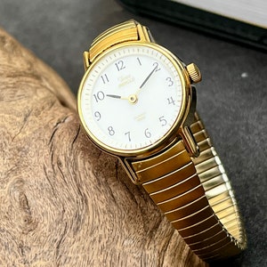 Timex 1980&#39;s Indiglo Ladies White Dial Quartz Watch