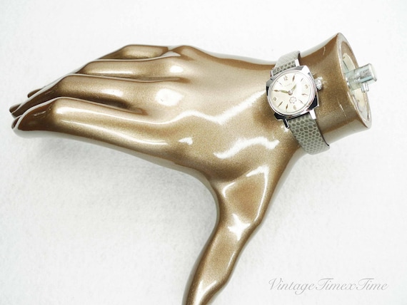 Vintage Timex Womens Textured Aluminum Manual Wind Silver Watch Cuff Unique Timex Ladies Vintage Silver Tone Aluminum Mechanical Cuff  main image 3