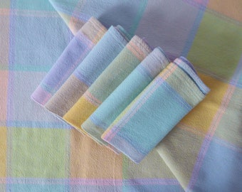 Vintage French Tablecloth And Napkins, Colourful Pastel Décor