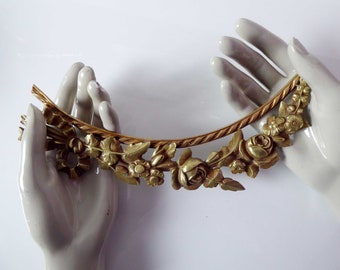Decorative Antique French Architectural Or Furniture Embellishment - Vintage Architectural Salvage