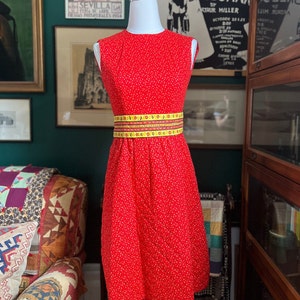 Lanz Original Quilted Calico Belted Dress | US XS/2 | Red & Yellow | Floral | 1960s | Vintage | Sustainable