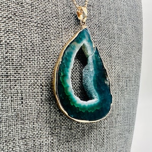 Green Quartz Aventurine Heart Necklace, Green Quartz Pendant, Crystal Necklace, Green Stone Jewelry