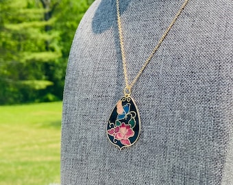 Collar con colgante Cloisonné: joyería retro de mariposas florales
