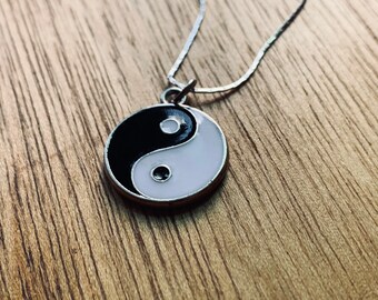Yin Yang Necklace - Yin Yang Pendant - Yin Yang Design Black Yin Yang Necklace - Yin Yang Pendant - Yin Yang Design Black