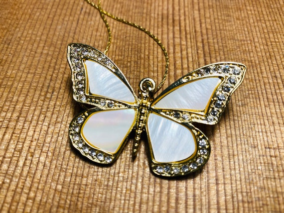 Butterfly Pendant- Abalone Shell -  14k Gold Neck… - image 6