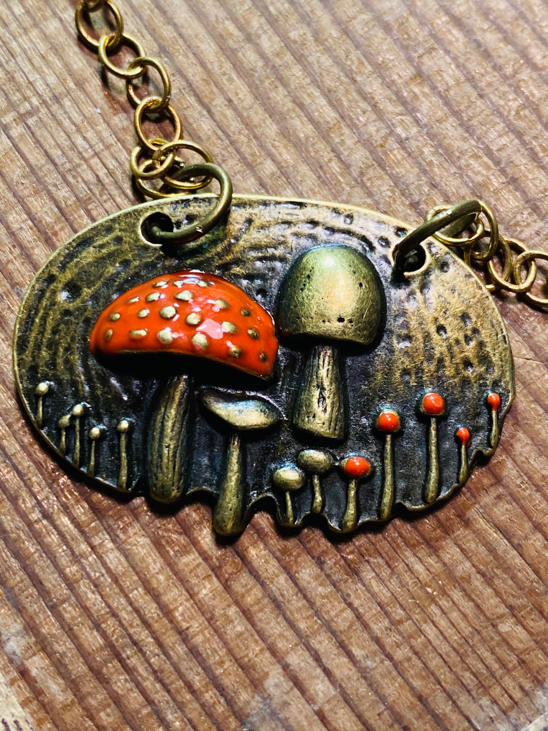楕円形のキノコペンダント - キノコネックレス - ヴィンテージ