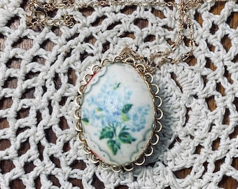 Vintage Floral Pendant Necklace - Blue Flower Jewelry