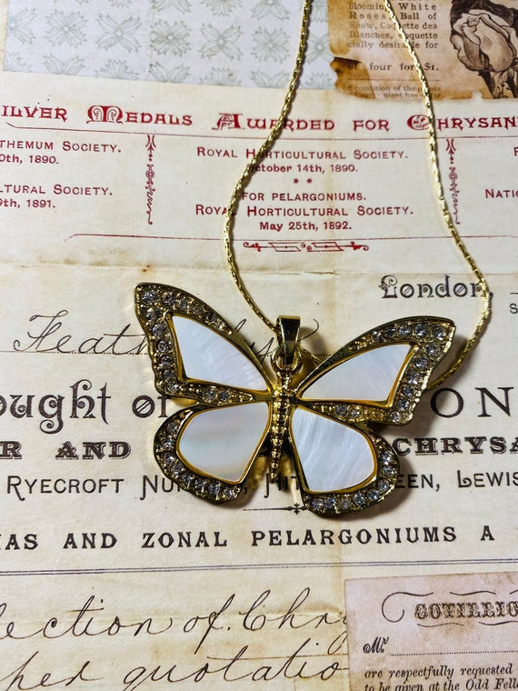 Butterfly Pendant- Abalone Shell -  14k Gold Neck… - image 4