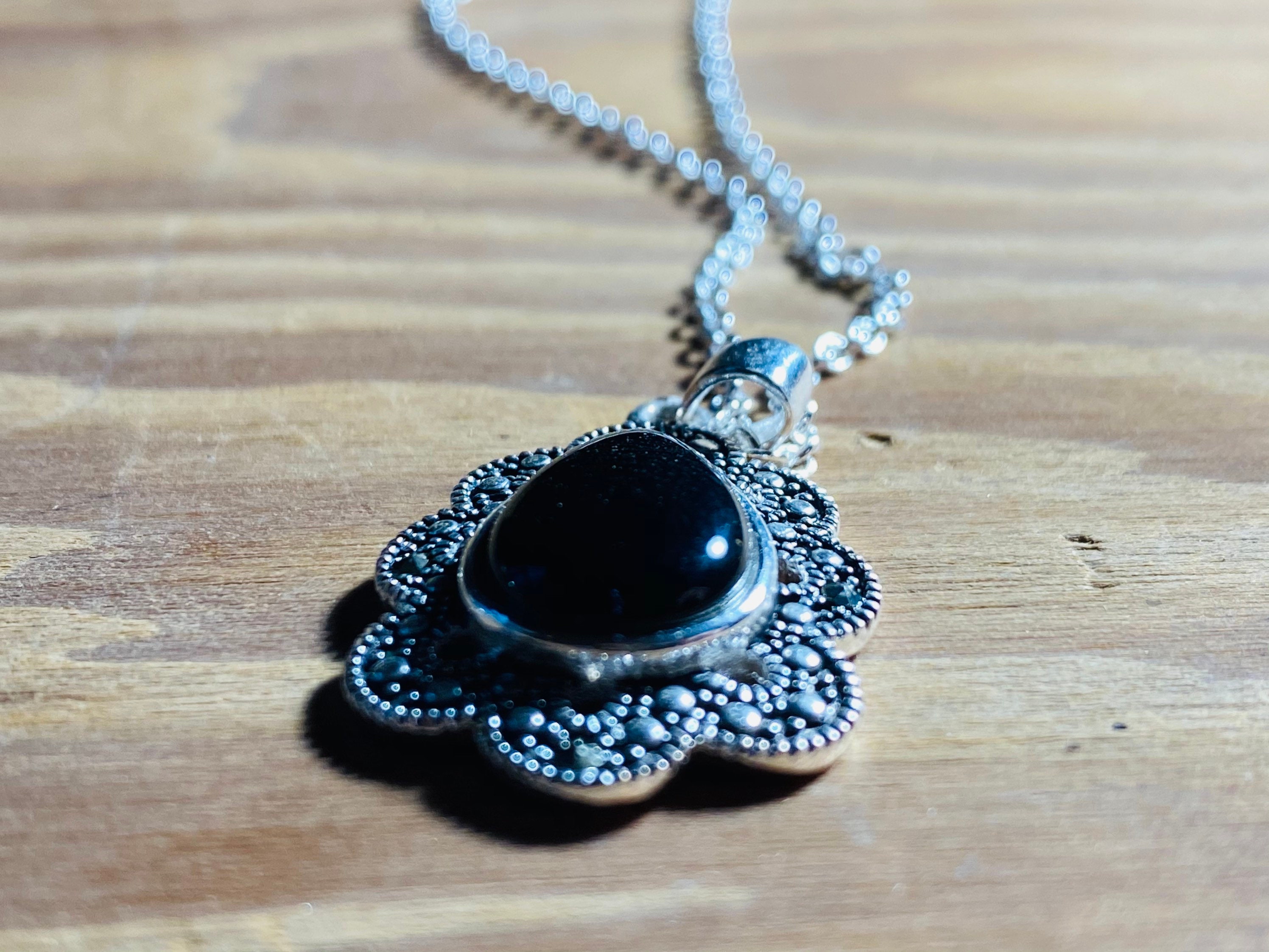 anuke Color Stone Necklace ブラック Color Stone Necklace（ネックレス）｜anuke（アンヌーク）の