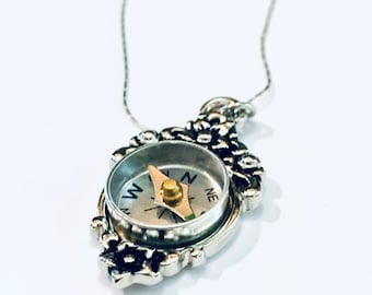 Kompass Halskette - Graduierung Geschenk - Reise Schmuck - Minimalistische Halskette