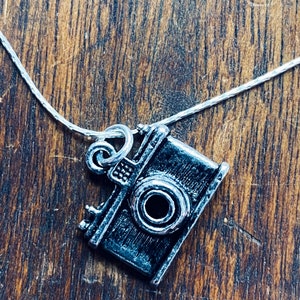 Camera Necklace- Camera Gifts - Photographer Necklace- Photographer Jewelry- Photographer Gift - Gift For Journalist - Camera Charm - Travel