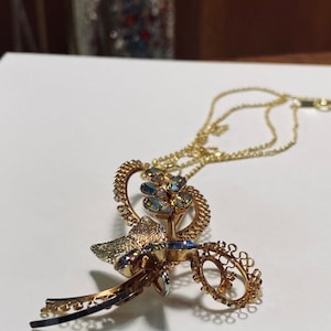 Gold Tone Floral Brooch - Large Crysyal Sash Pin - Rhinestone Decorative Pendant - Vintage Floral Necklace