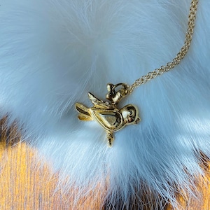 Tiny Gold Sparrow Necklace - Bird Necklace - Vintage Gold Charm - Bird Charm Necklace - 14k Gold Bird  Pendant- Gold Necklace