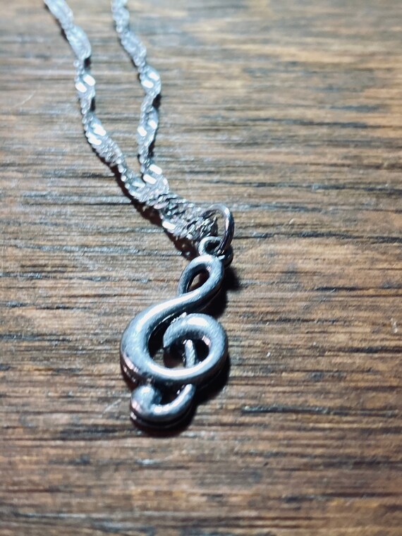 CLEVER SCHMUCK Collana con ciondolo a forma di chiave musicale, 20 mm, con zirconi e catena Singapore, 45 cm, in argento Sterling 925, per donne e ragazze, in confezione regalo pieghevole