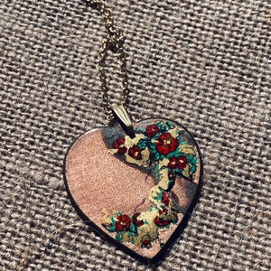 Ciondolo a forma di cuore floreale vintage - Collana in oro