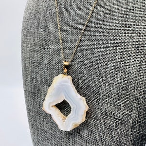 Agate Geode Slice - Geode Slice - Druzy Quartz Necklace - Natural Stone Pendant - Crystal Necklace
