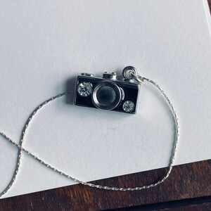 Camera Necklace- Camera Gifts - Photographer Necklace- Photographer Jewelry- Photographer Gift - Gift For Journalist - Camera Charm - Travel