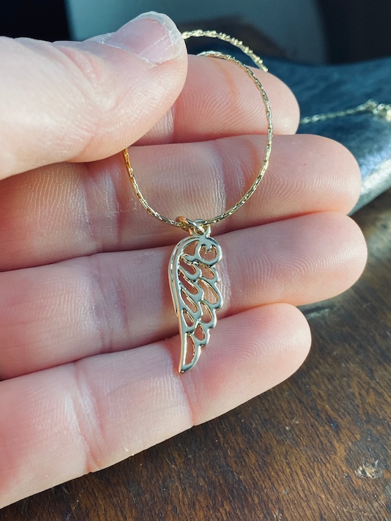 Angel Wing & Bar Necklace | Fast Delivery