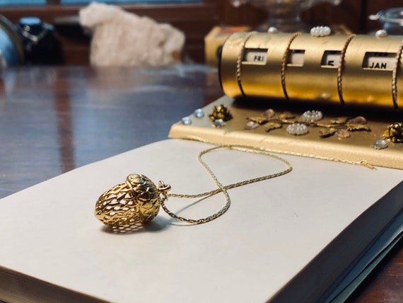 Avon 14k gold best sale necklace