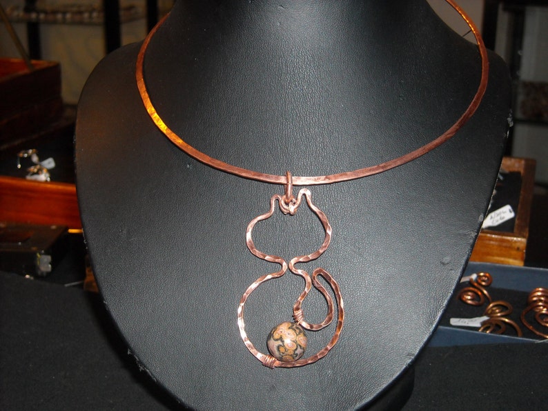 COLLANA COLLIER con Gattino Pendente Fatto a Mano Argento Sterling Silver Collana Hand Made Rame Battuto Silver Gioielli fatti a mano