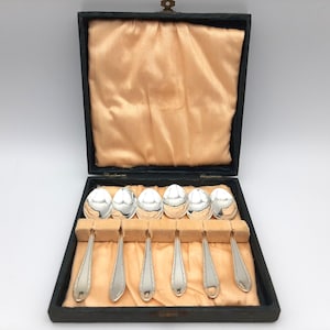 Vintage 1930s Boxed Set of 6-Piece Silver Plated Tea Spoons, EPNS, Flatware, Boxed Cutlery