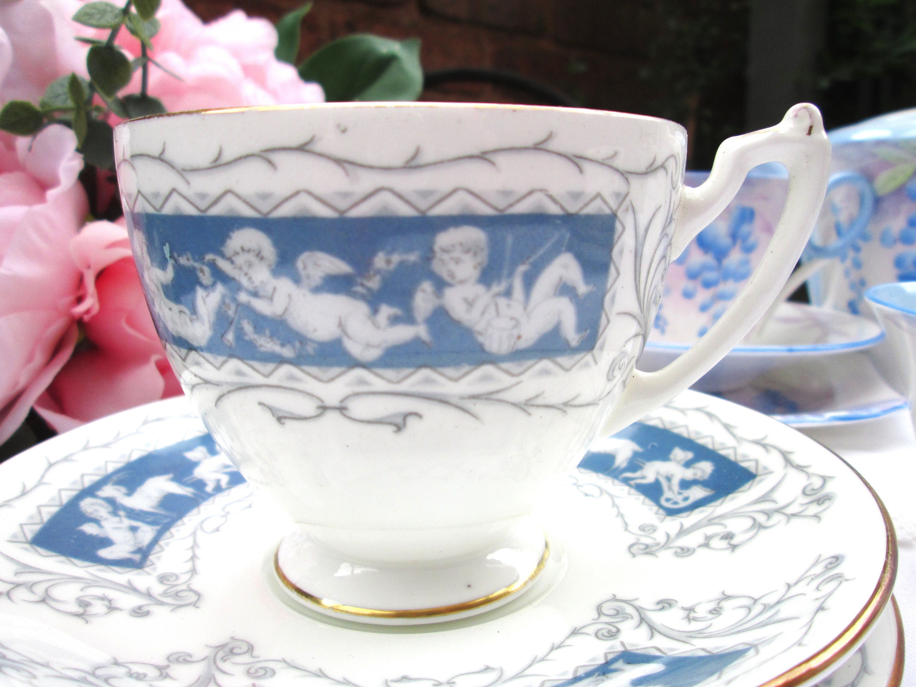 人気No.1 Coalport Vintage Revelry Etsy - Trio Cherubs Blue Baby ウェッジウッド