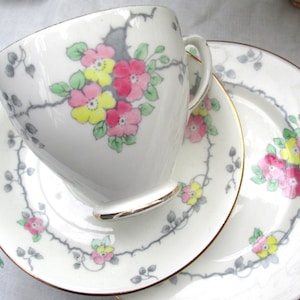 Vintage Art Deco 1930 Pretty Pink Bone China Trio