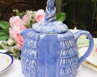 Vintage Sadler Ye Daintee Lady Teapot
