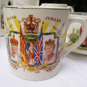 Caneca comemorativa do Jubileu de Prata Rara King George e Queen Mary 1935